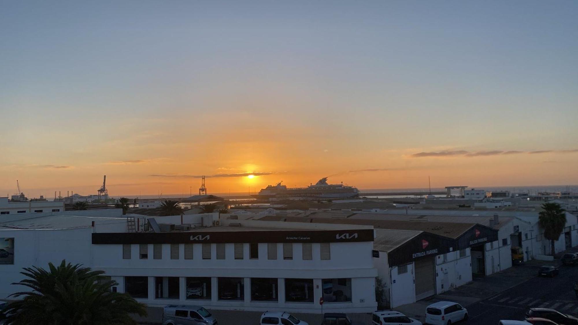 Amanecer Isleno Habitaciones Arrecife  Eksteriør billede